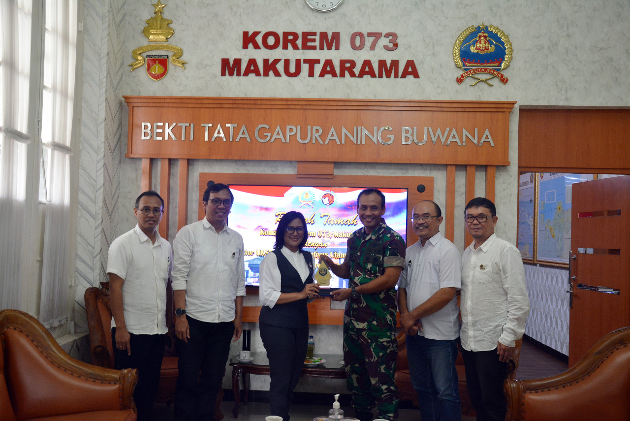 Rektor Universitas Kristen Satya Wacana Salatiga Kunjungi Korem 073/Makutarama